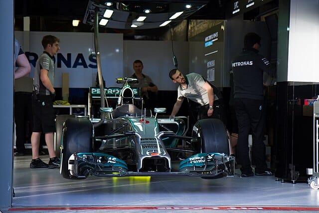 Mercedes Faces Challenges as Hamilton leaves
